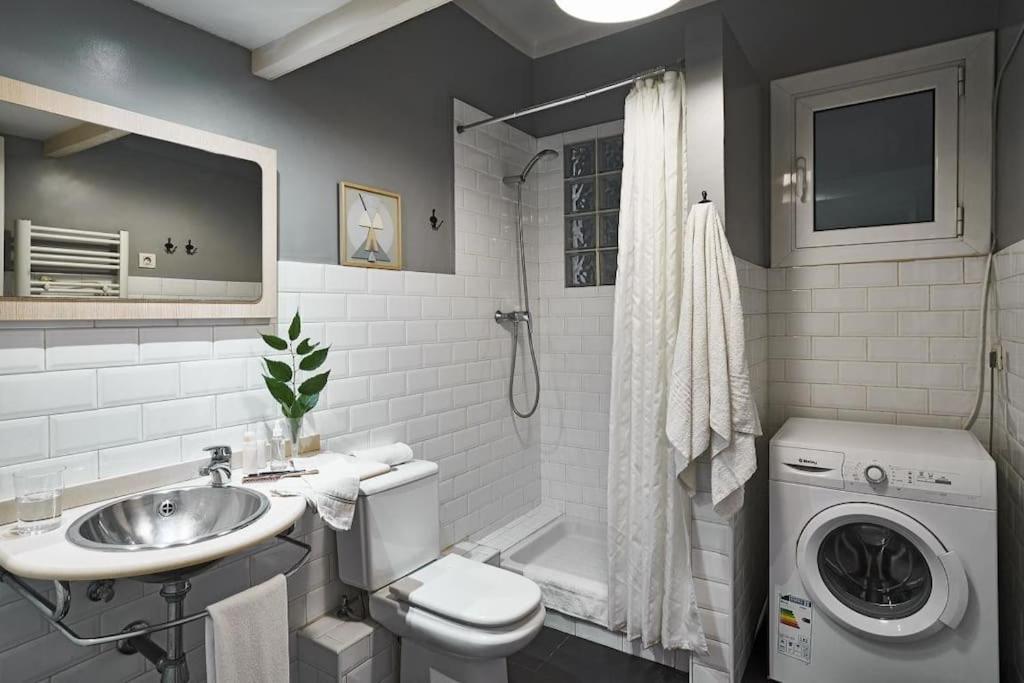 Magnificent 4 Bedroom Apartment In Eixample Barcelona Zewnętrze zdjęcie